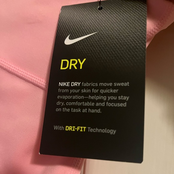 Pink Nike One leggings - Picture 8 of 8